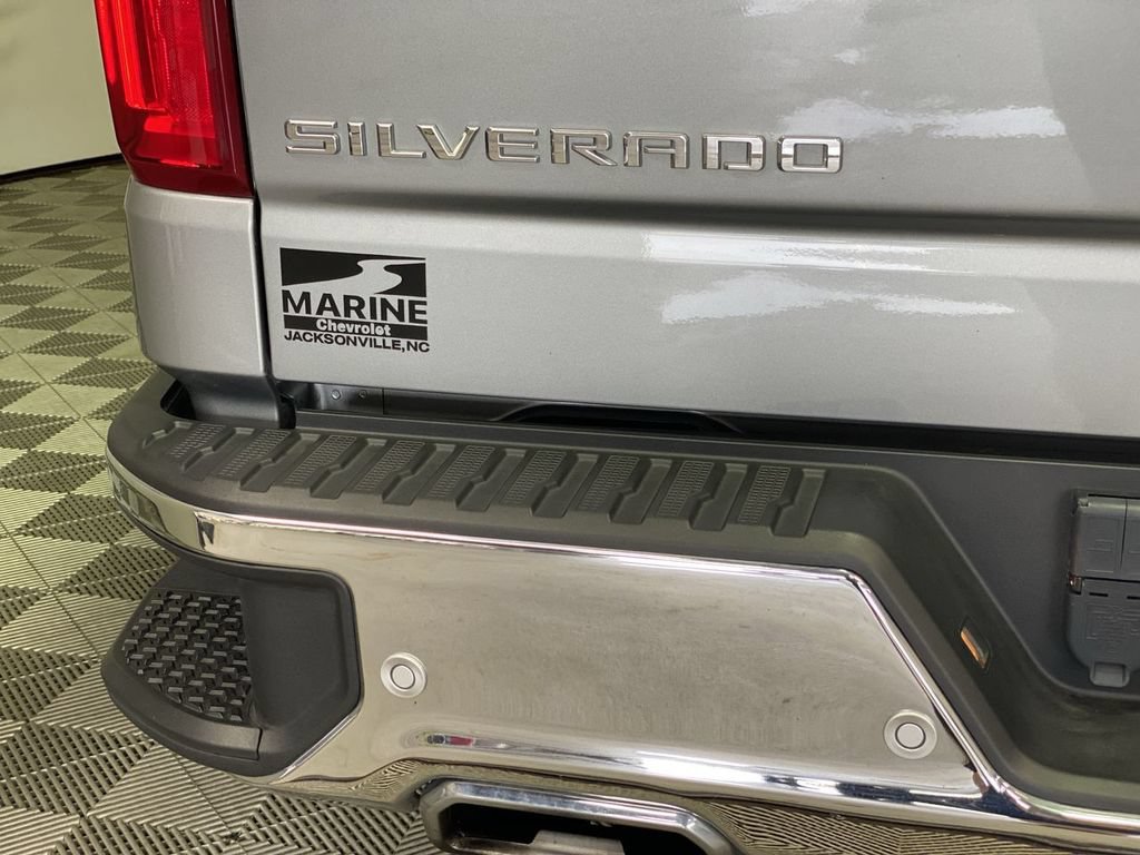 Used 2024 Chevrolet Silverado 1500 LTZ w/ LTZ Convenience Package II AWD/4WD image 38