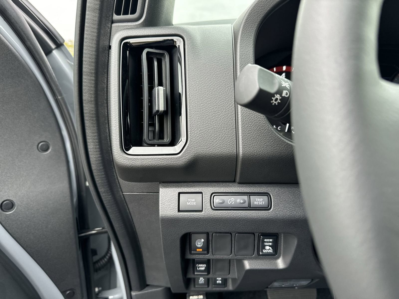 Used 2026 Nissan Frontier PRO-4X w/ Pro-4x Convenience Package image 15