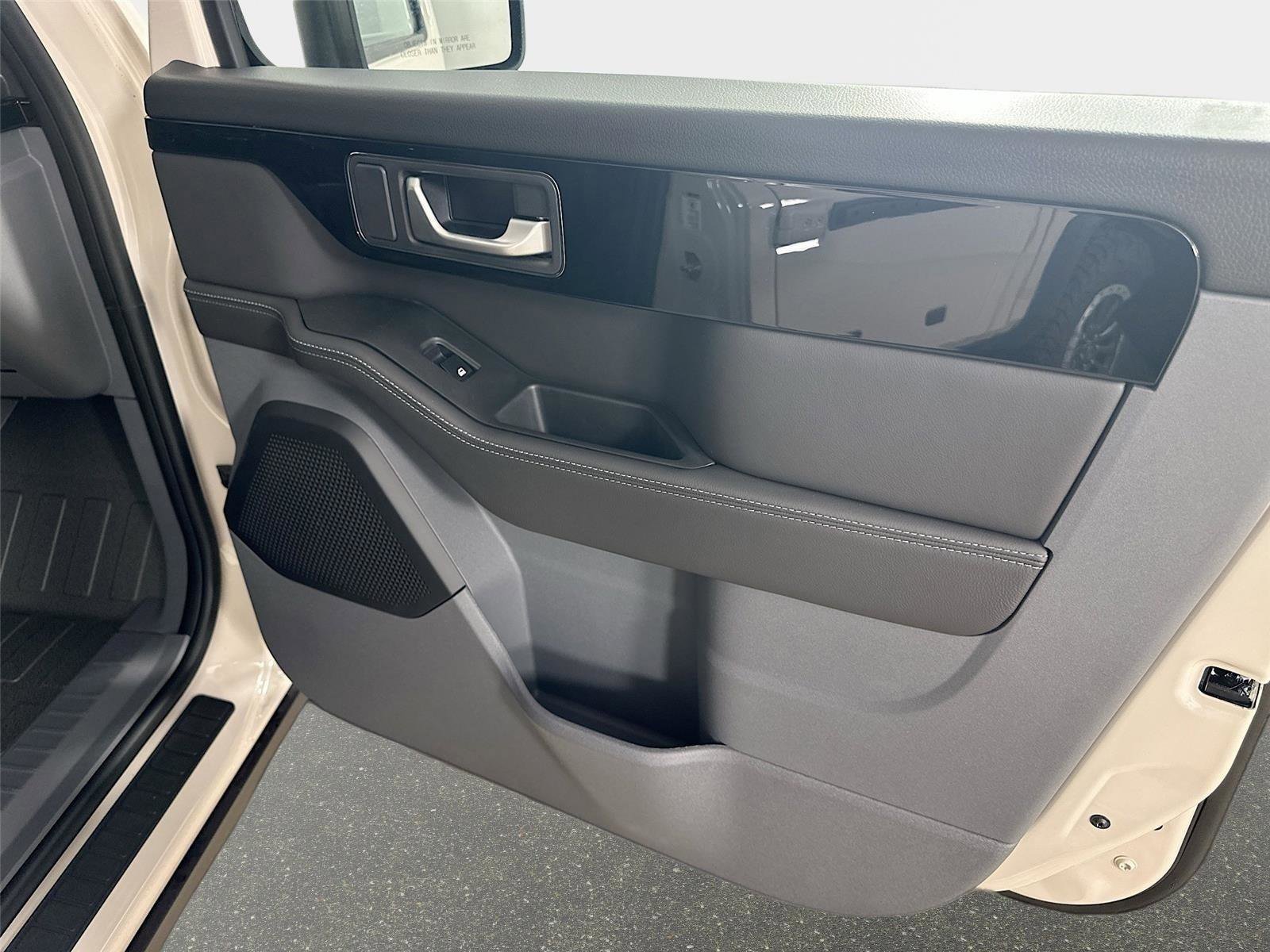 New 2025 INEOS Grenadier Fieldmaster Edition image 45