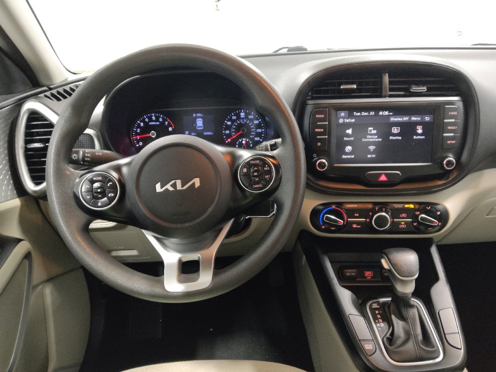 Used 2022 Kia Soul LX image 22