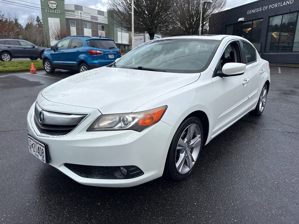 Used 2013 Acura ILX w/ Technology Package image 3