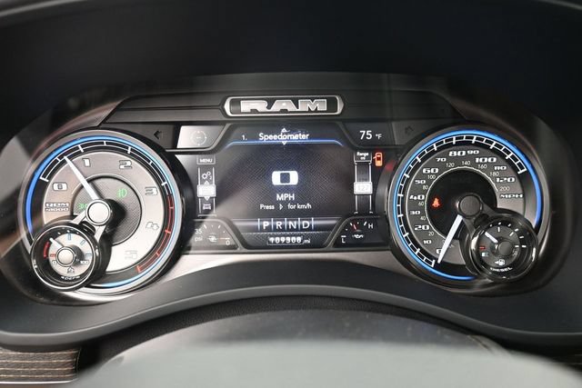 Used 2022 RAM 2500 Limited AWD/4WD image 31