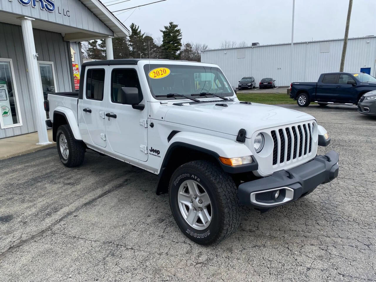 Used 2020 Jeep Gladiator Sport w/ Quick Order Package 24S image 9