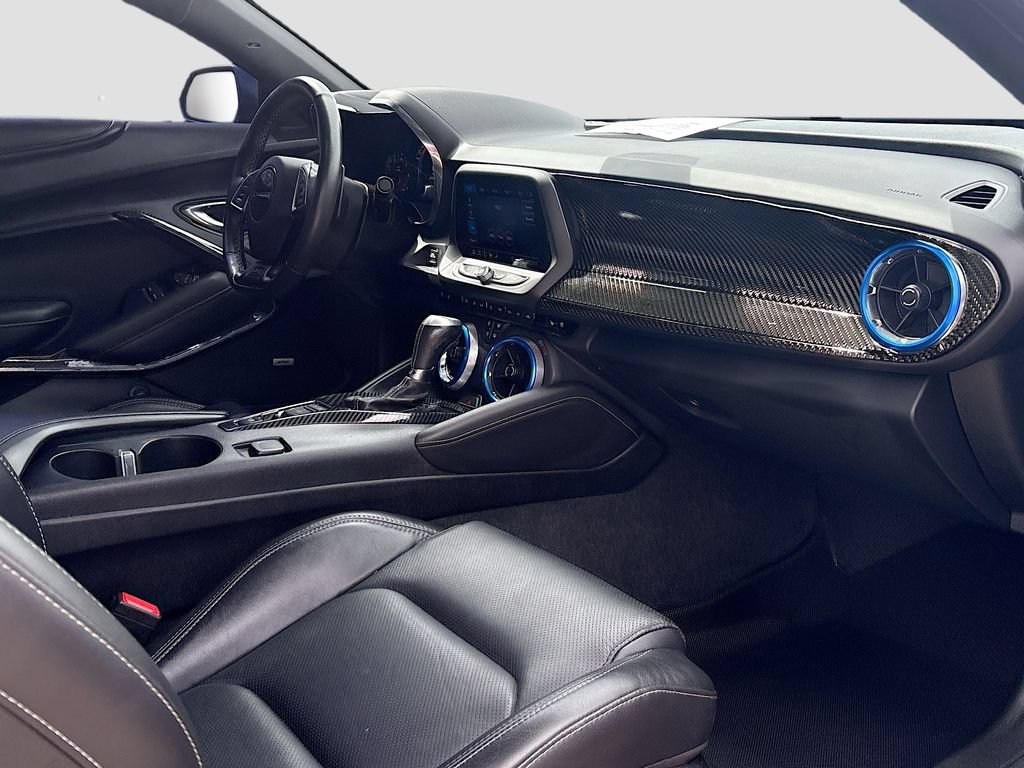Used 2020 Chevrolet Camaro SS RWD image 29