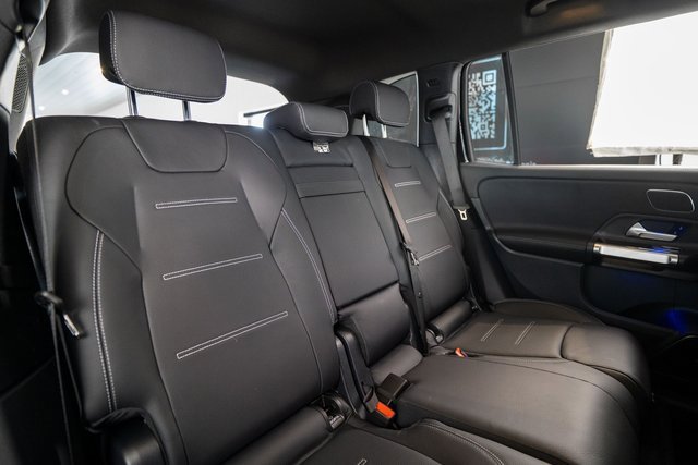 New 2026 Mercedes-Benz GLB 35 AMG 4MATIC image 35