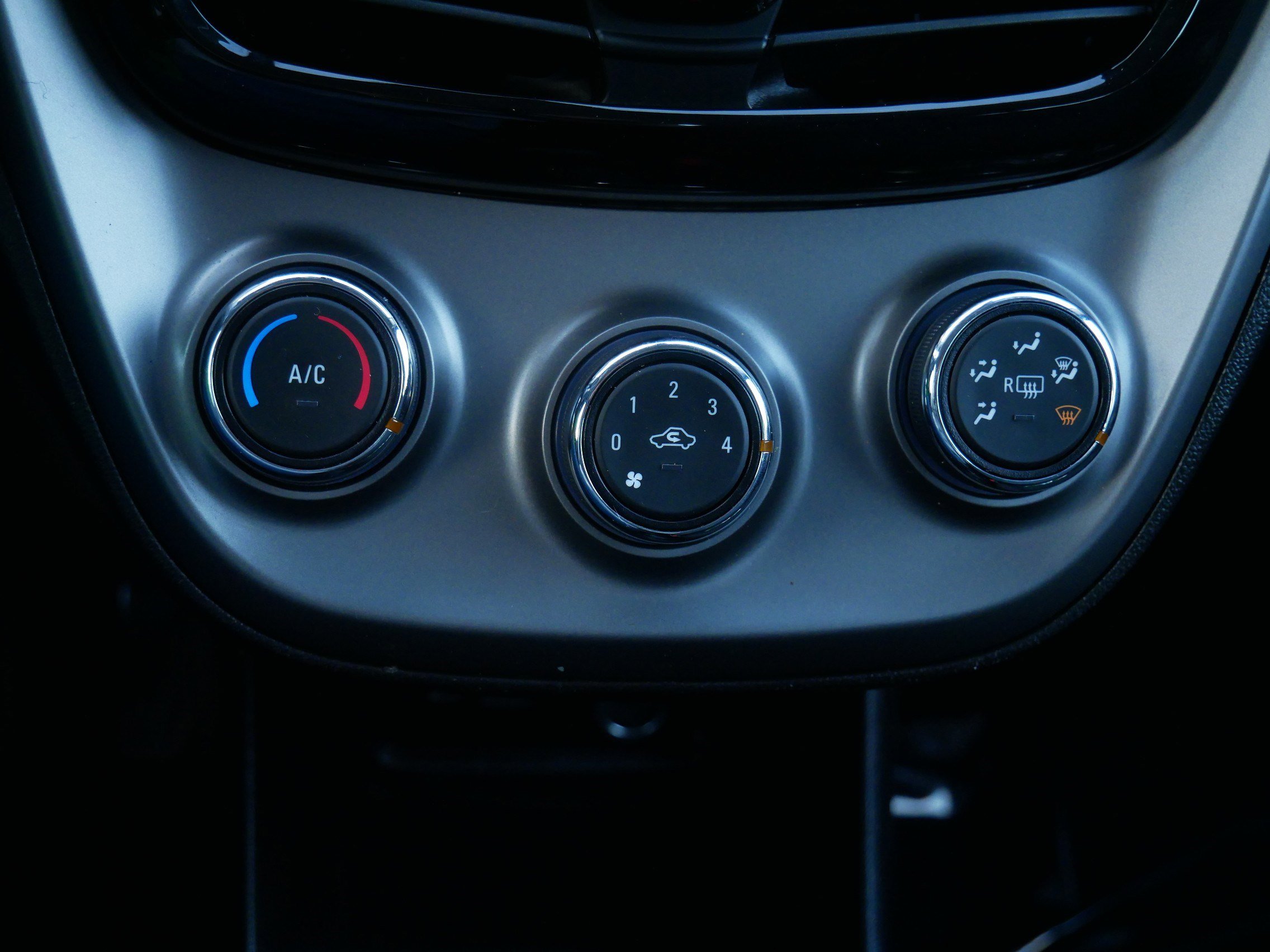 Used 2021 Chevrolet Spark LS image 23