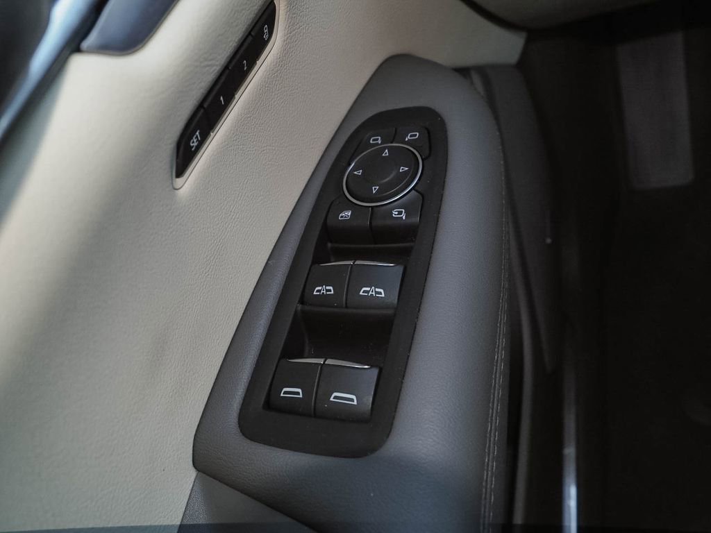 Used 2023 Cadillac XT5 Premium Luxury w/ Technology Package image 28