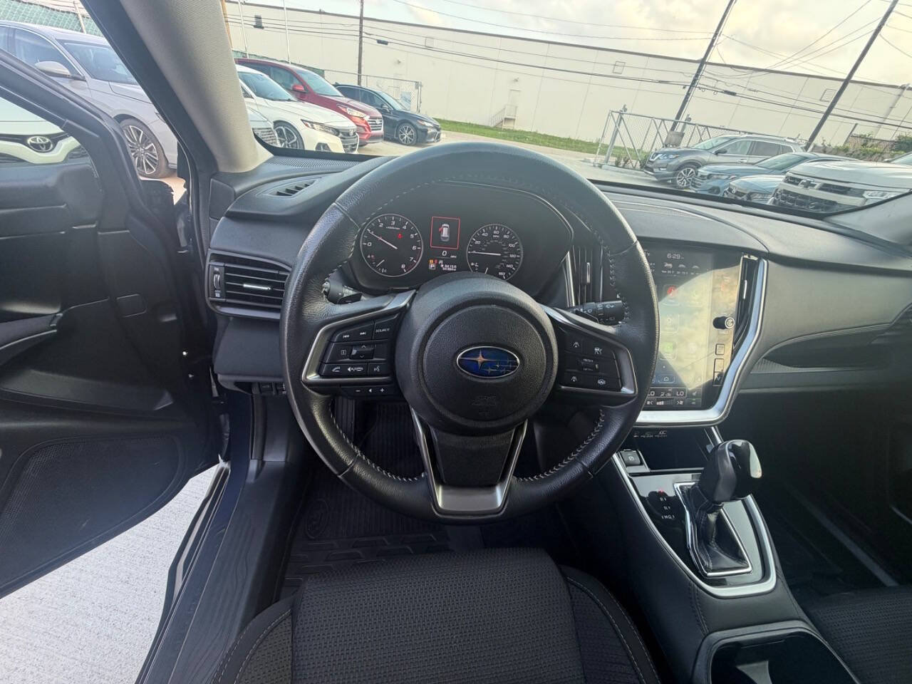 Used 2024 Subaru Outback Premium AWD/4WD image 8