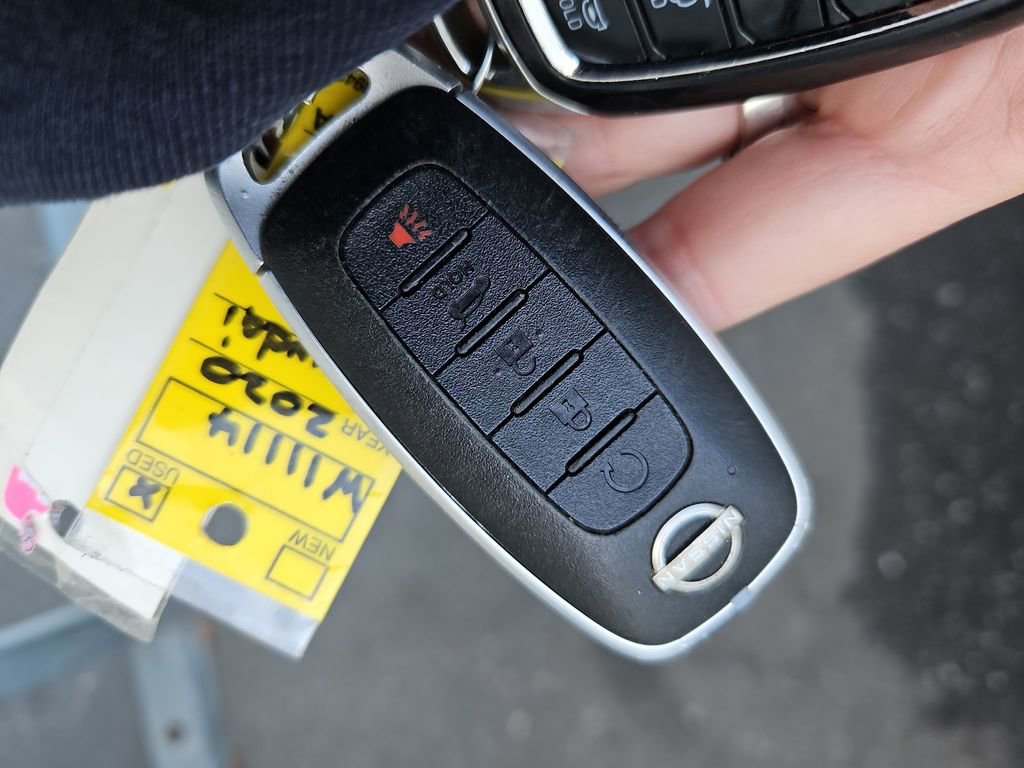 Used 2023 Nissan Rogue SL w/ SL Premium Package image 42