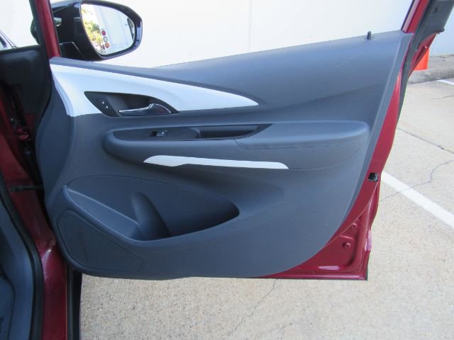 Used 2020 Chevrolet Bolt LT image 19