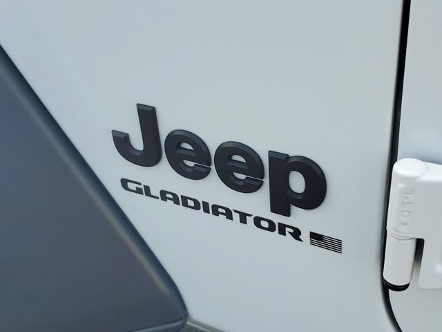 Certified 2023 Jeep Gladiator Sport AWD/4WD image 14