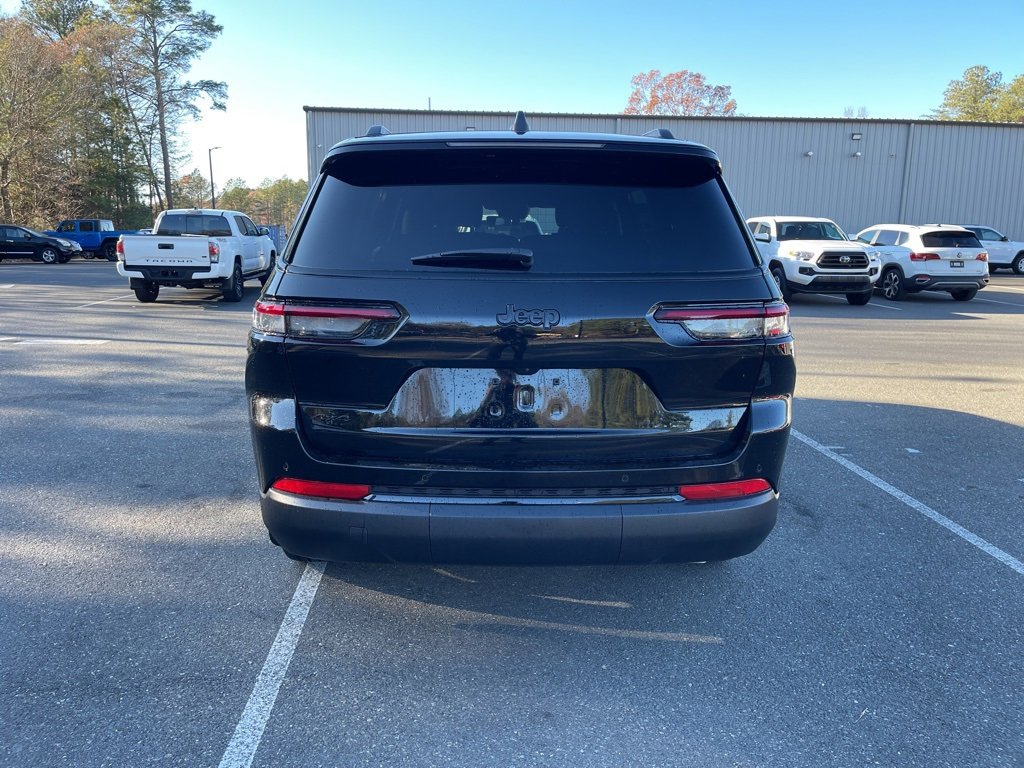 New 2025 Jeep Grand Cherokee L Altitude image 5