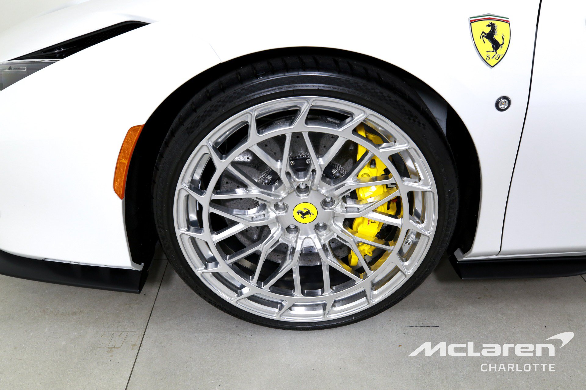 Used 2023 Ferrari F8 Tributo RWD image 28