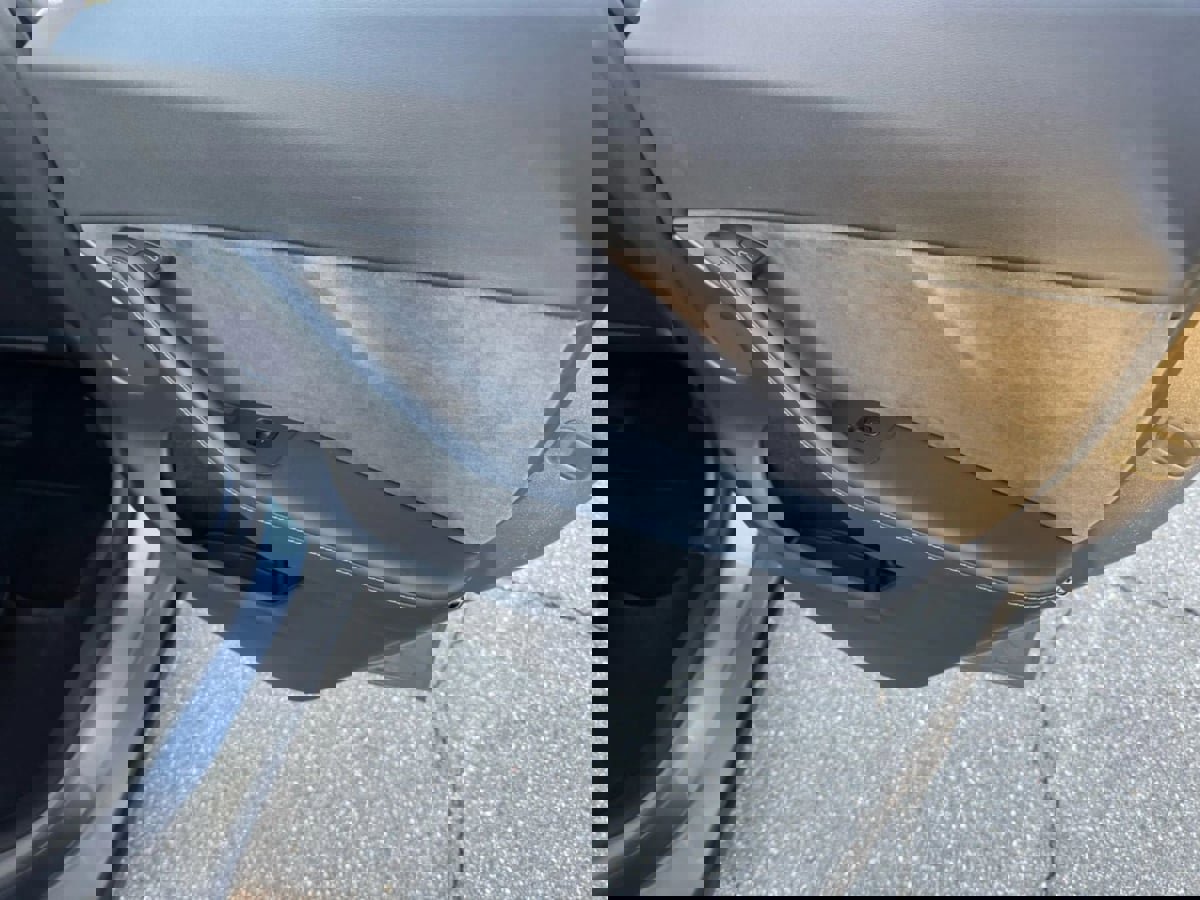 Used 2025 Tesla Model Y Long Range image 30