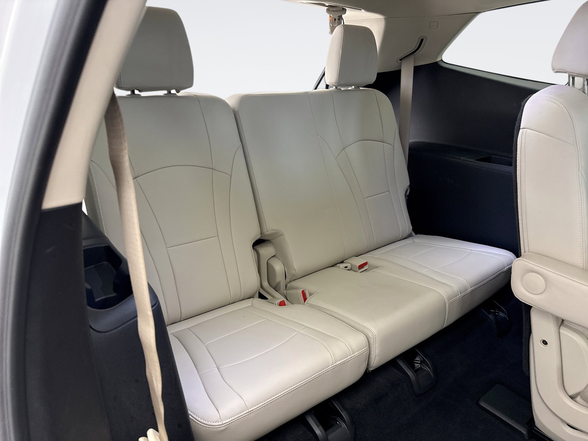 Used 2023 Buick Enclave Essence w/ Experience Buick Package image 19