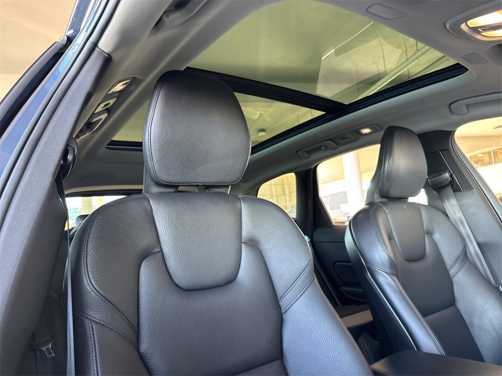 Certified 2023 Volvo XC60 B5 Plus image 16