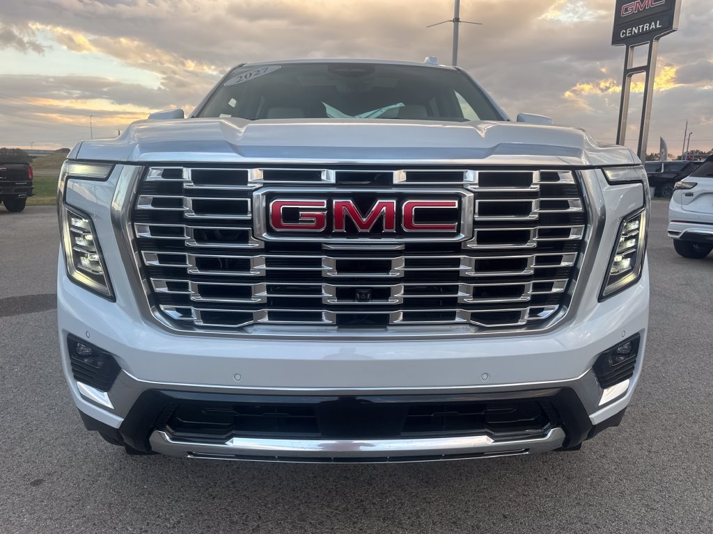 New 2027 GMC Yukon XL Denali w/ Denali Reserve Package AWD/4WD image 9