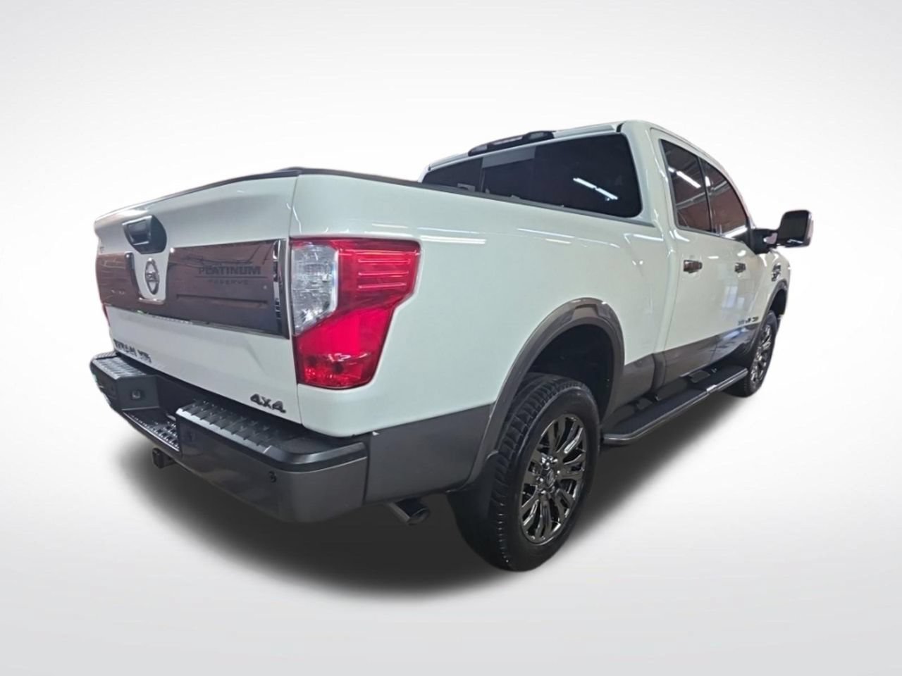 Used 2019 Nissan Titan Platinum Reserve w/ Platinum Utility Package AWD/4WD image 6