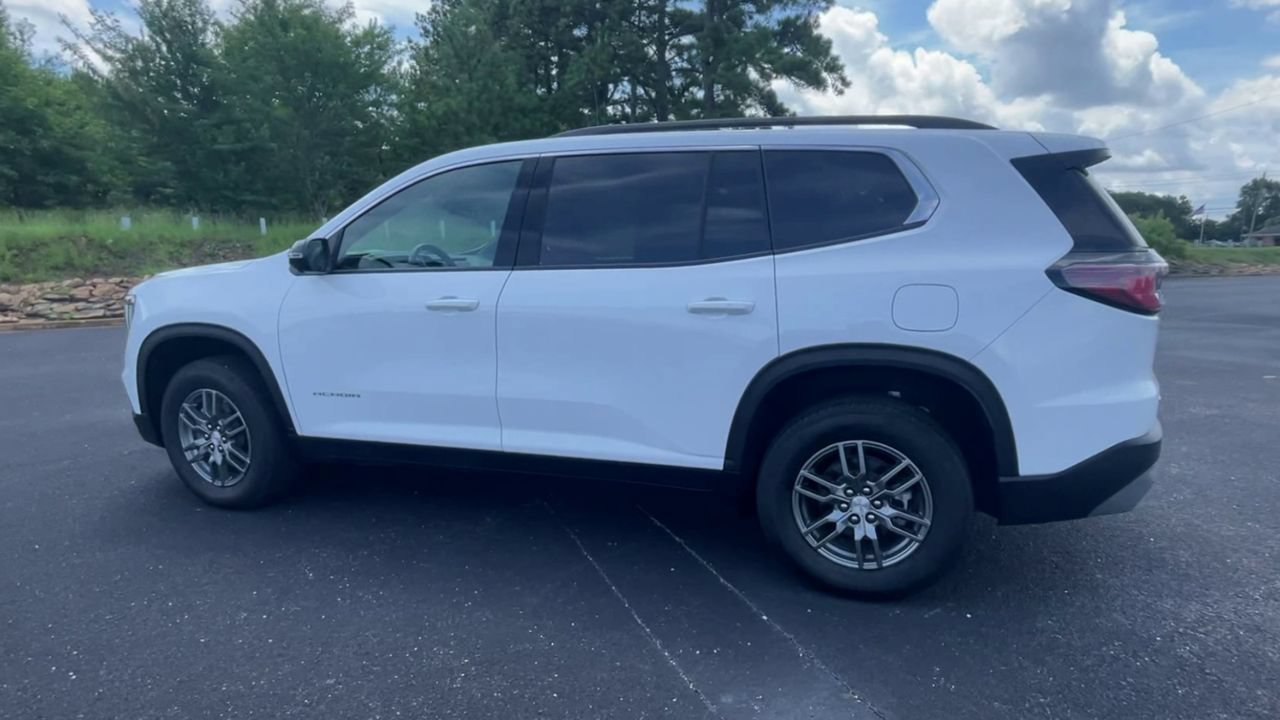 Used 2025 GMC Acadia Elevation FWD image 6