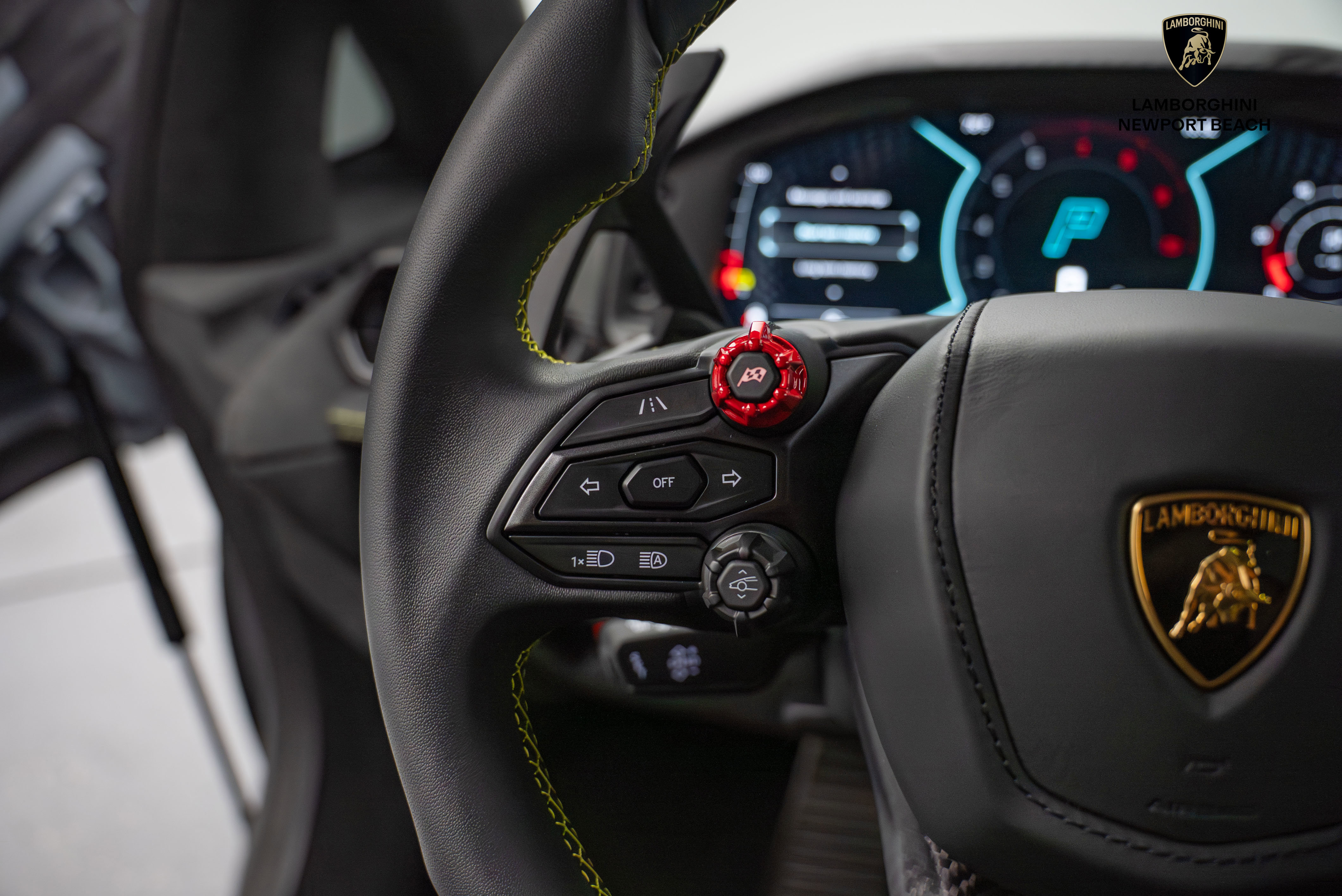 Used 2024 Lamborghini Revuelto image 34