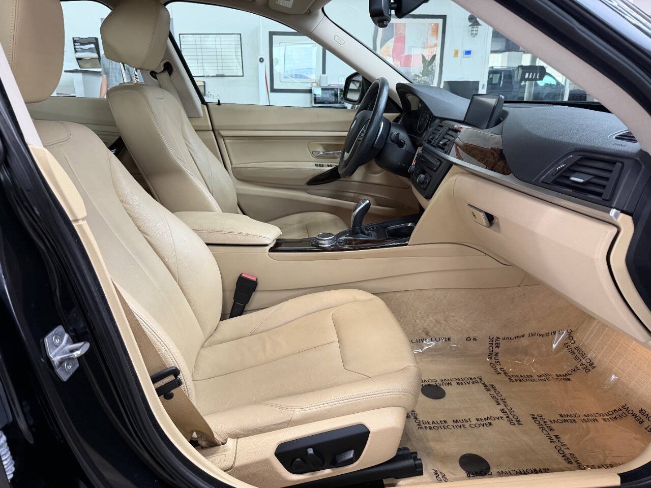 Used 2015 BMW 335i Gran Turismo xDrive AWD/4WD image 17