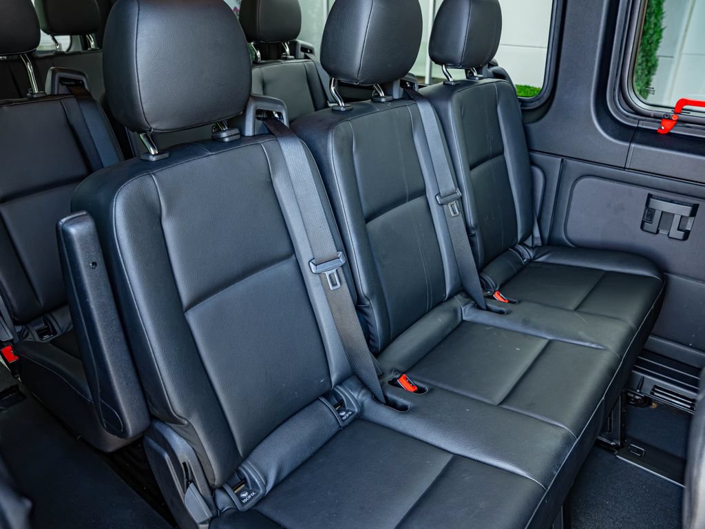 Used 2023 Mercedes-Benz Sprinter 2500 image 40