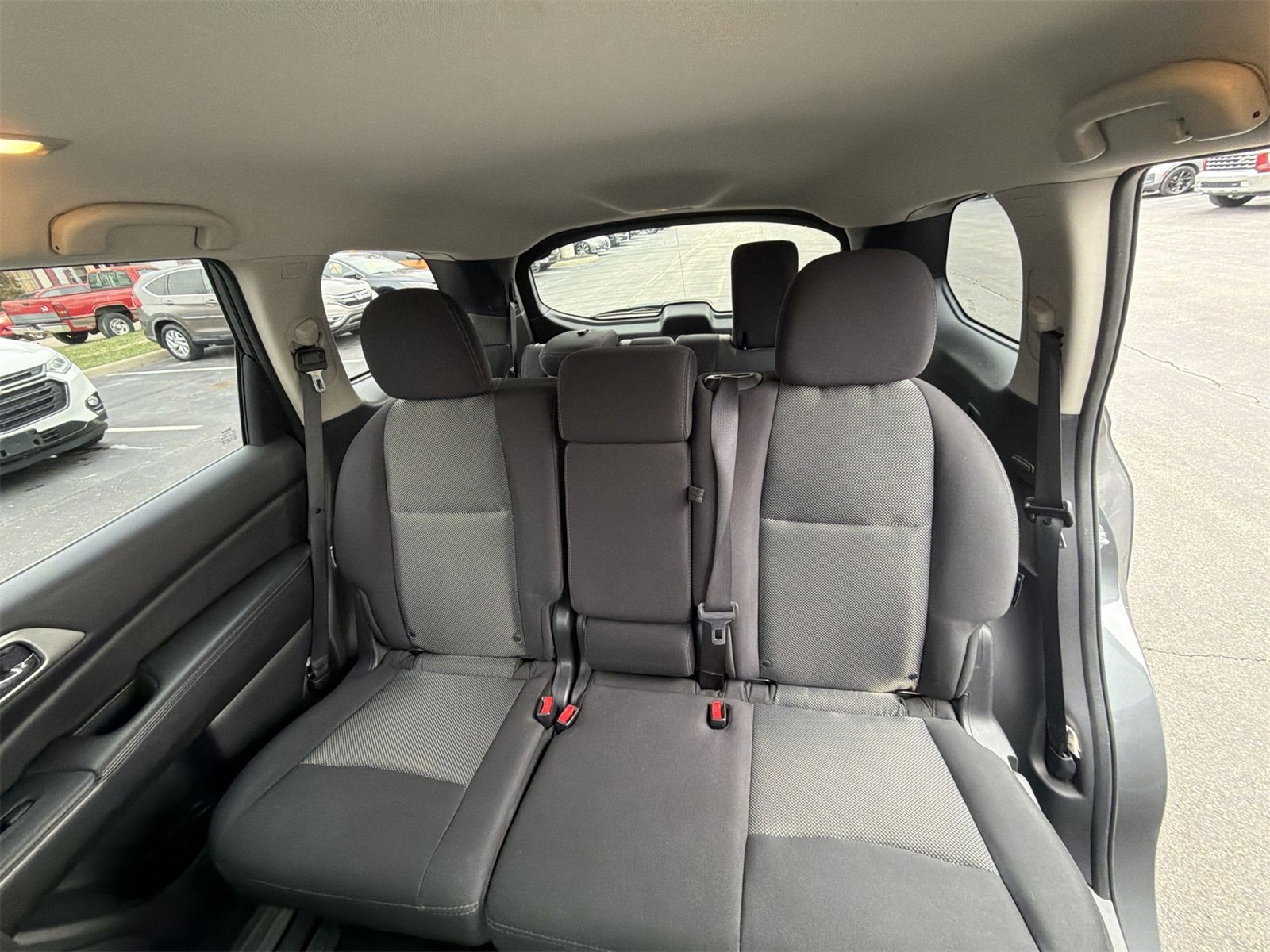 Used 2018 Nissan Pathfinder SV w/ Cargo Package image 24