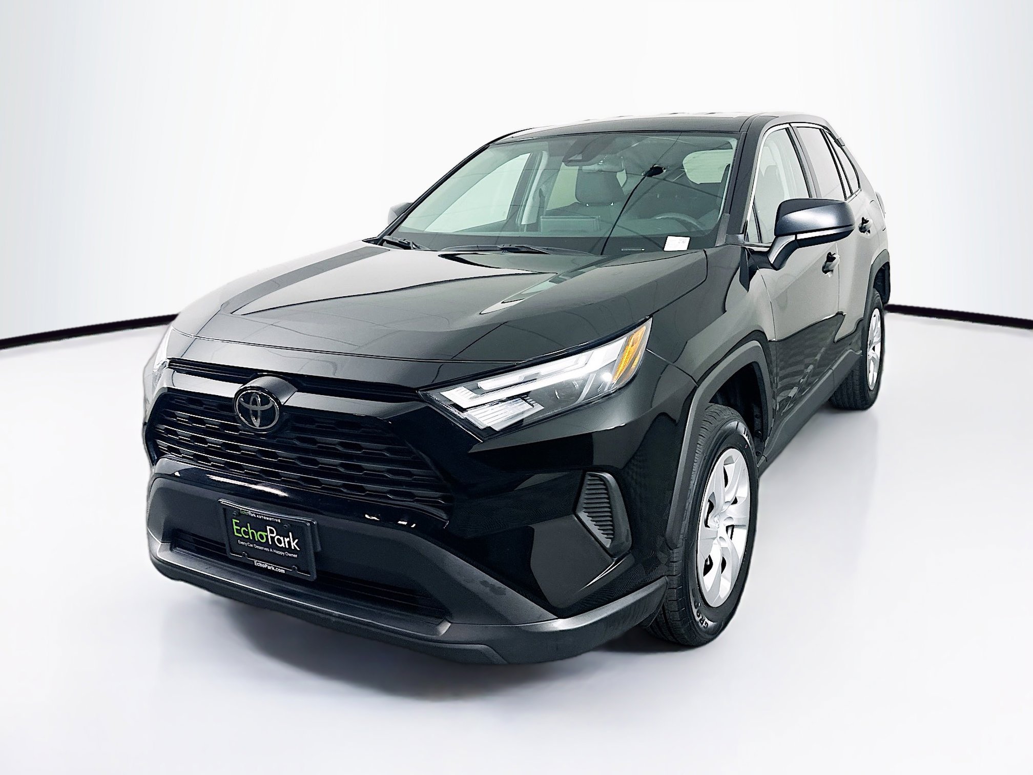 Used 2024 Toyota RAV4 LE image 3