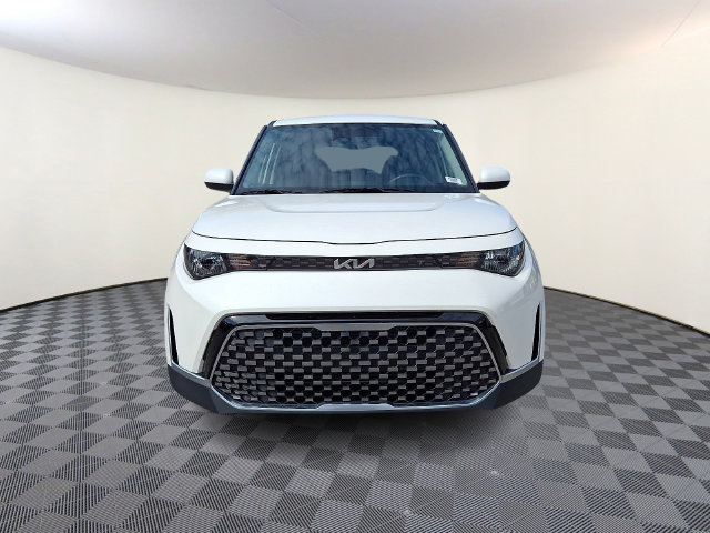 Used 2025 Kia Soul EX FWD image 2
