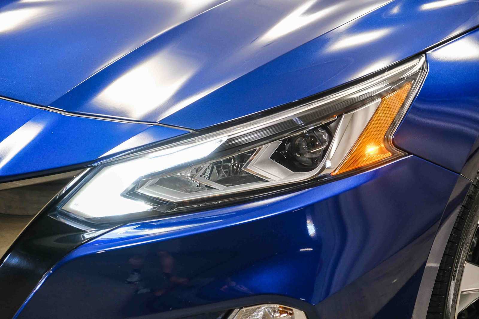 Used 2022 Nissan Altima 2.5 SR FWD image 12