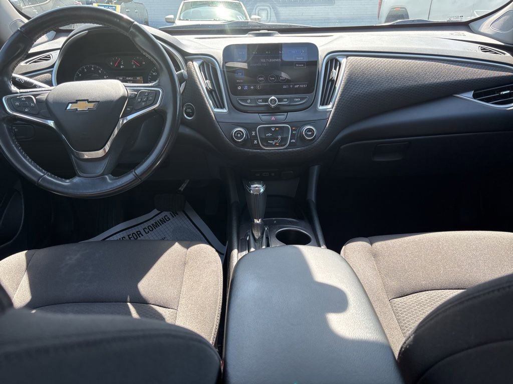 Used 2019 Chevrolet Malibu RS w/ LPO, Convenience Package 2 FWD image 17