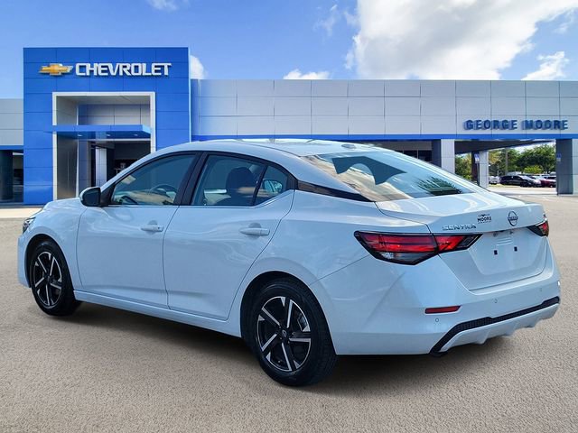Used 2024 Nissan Sentra SV FWD image 3