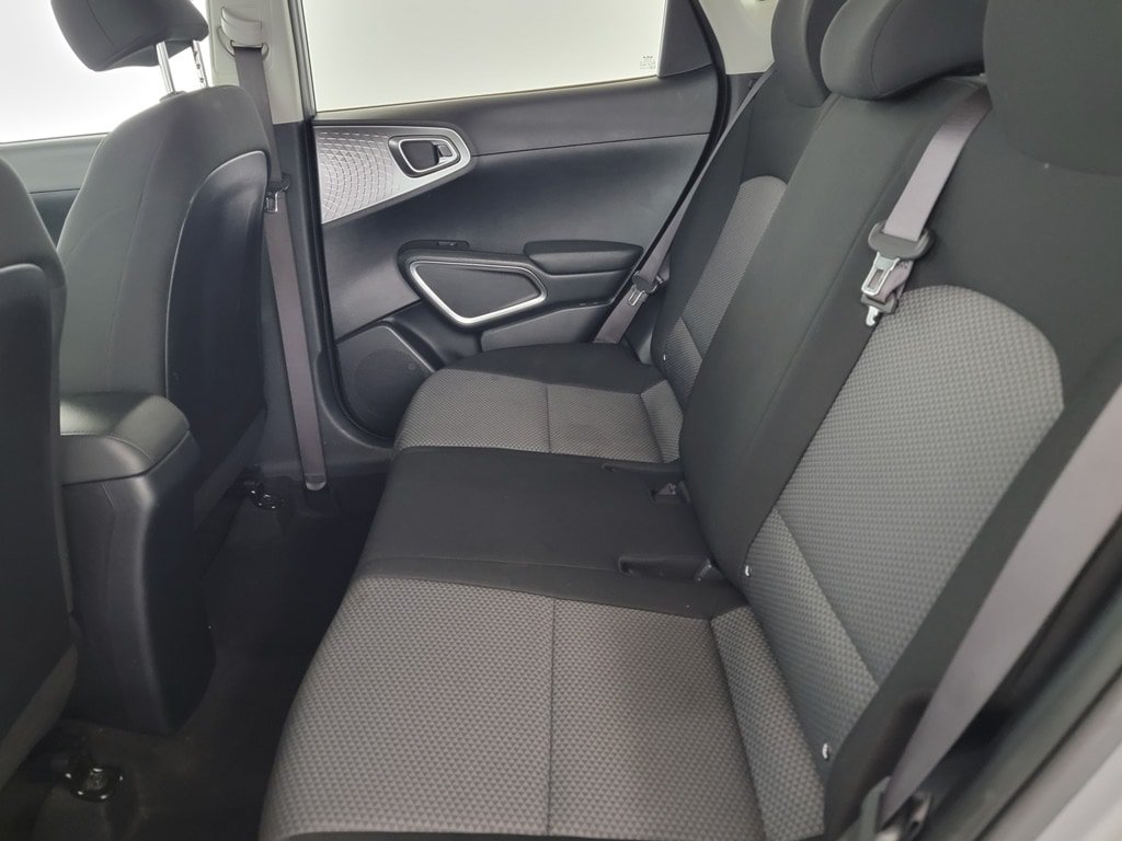 Used 2023 Kia Soul LX FWD image 13