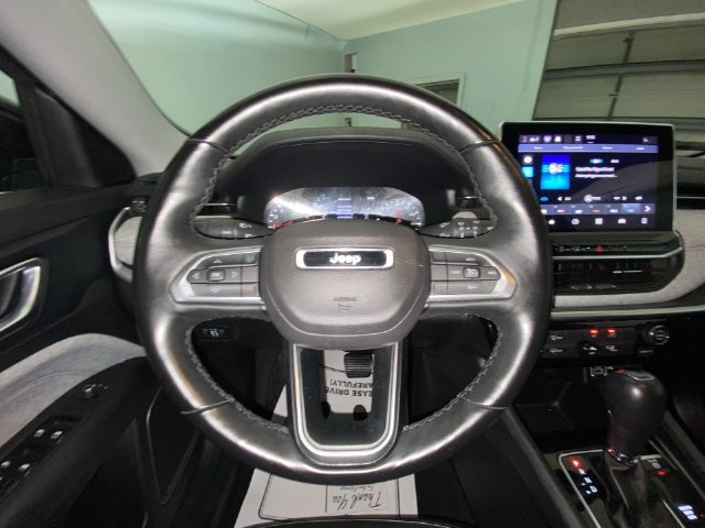 Used 2022 Jeep Compass Latitude AWD/4WD image 14