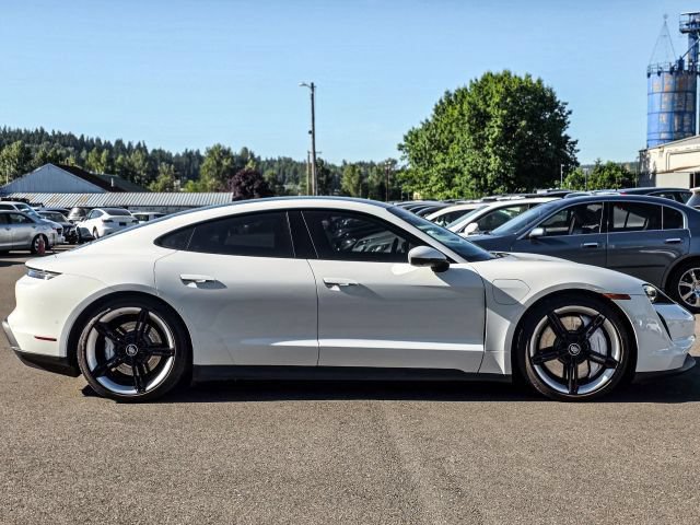 Used 2020 Porsche Taycan 4S AWD/4WD image 14