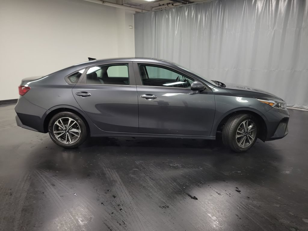 Used 2024 Kia Forte LXS w/ LXS Technology Package FWD image 9