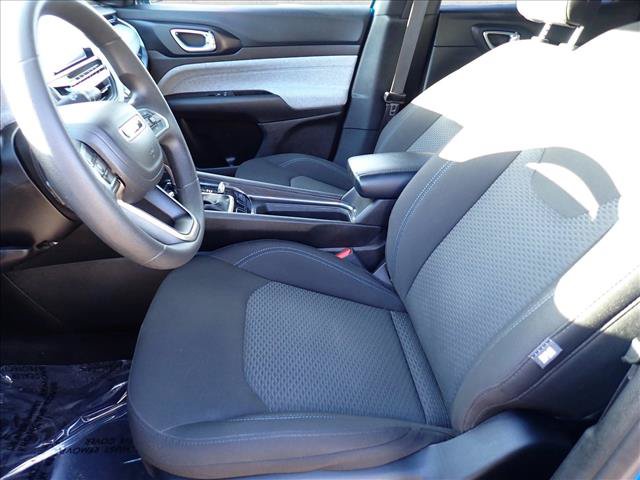 Used 2025 Jeep Compass Sport AWD/4WD image 12