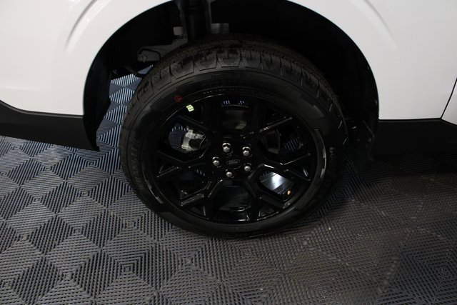 New 2025 Ford Maverick XLT w/ XLT Luxury Package image 24