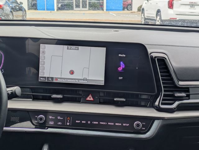 Used 2024 Kia Sportage EX image 20