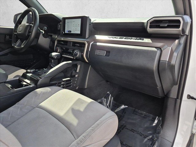 Used 2024 Toyota Tacoma SR5 AWD/4WD image 20