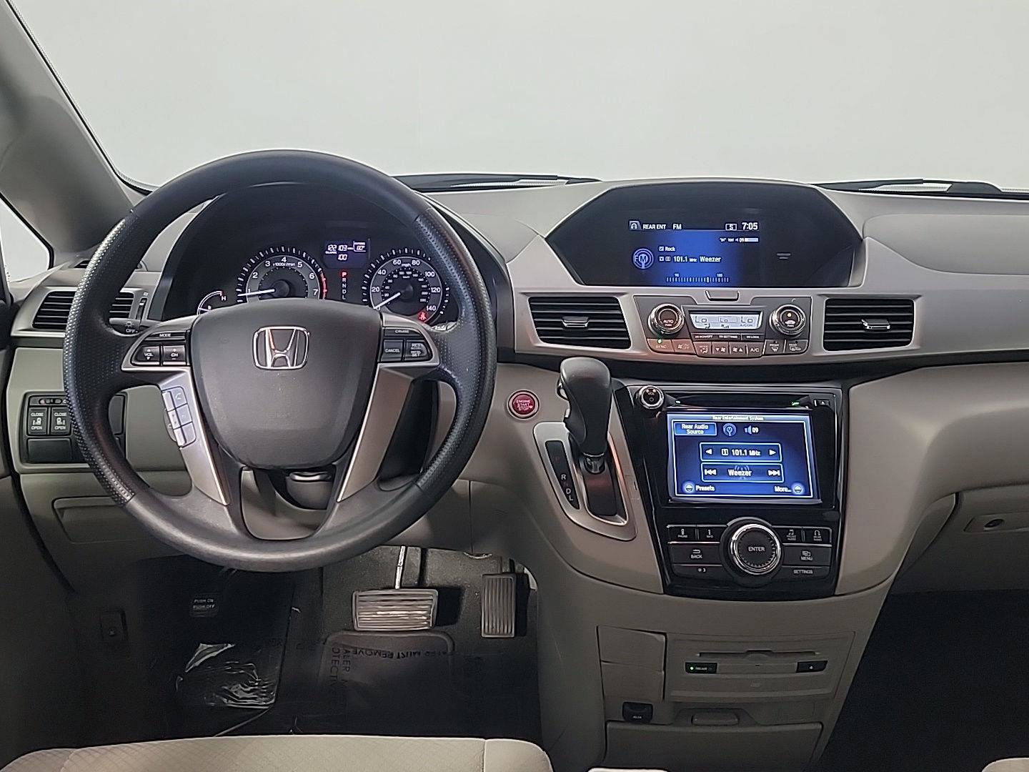 Used 2016 Honda Odyssey SE image 21