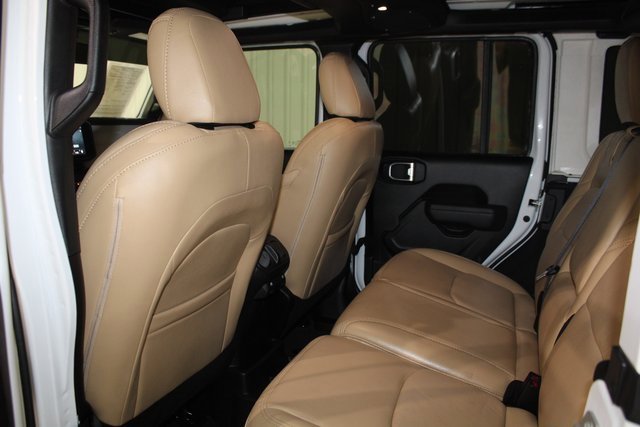 Used 2024 Jeep Wrangler Unlimited image 21