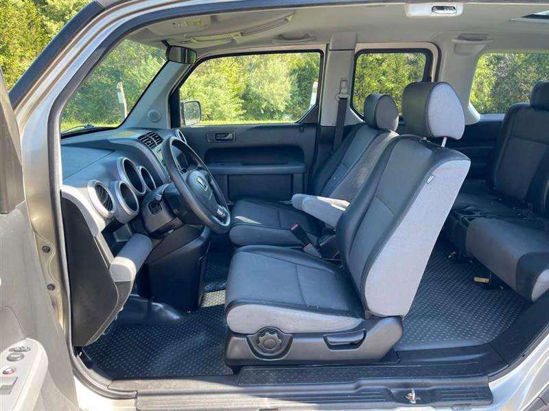 Used 2004 Honda Element EX image 52