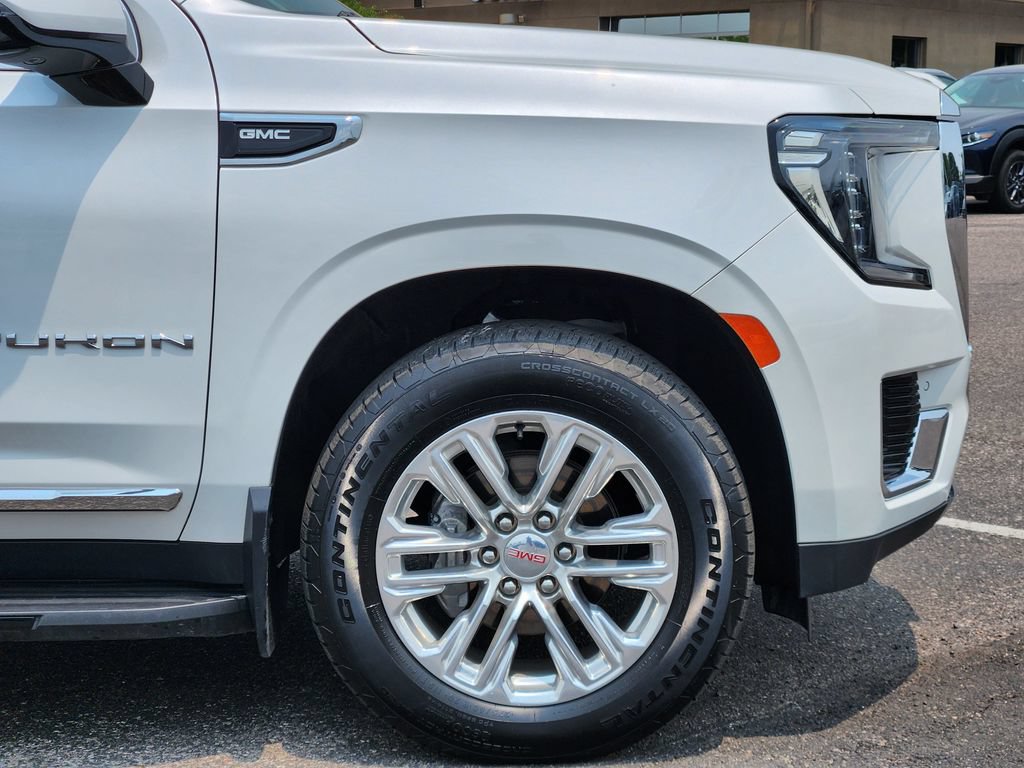 Used 2022 GMC Yukon XL SLT w/ SLT Luxury Package AWD/4WD image 29
