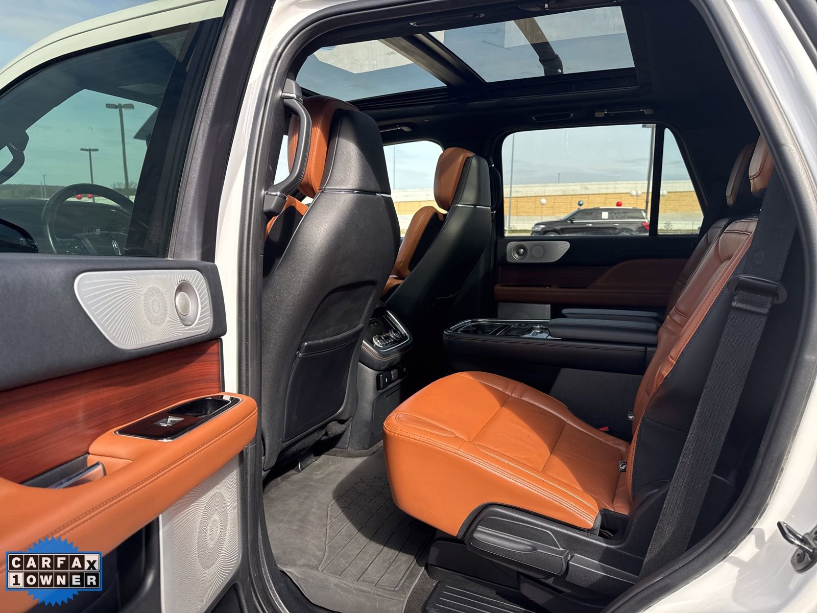 Used 2021 Lincoln Navigator Reserve w/ Luxury Package image 28