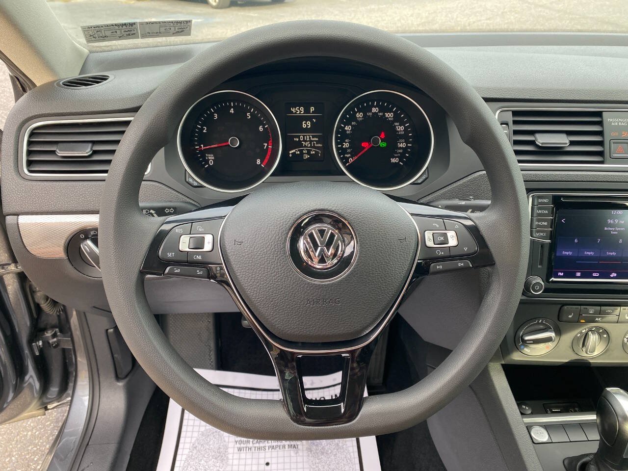 Used 2016 Volkswagen Jetta SE FWD image 12