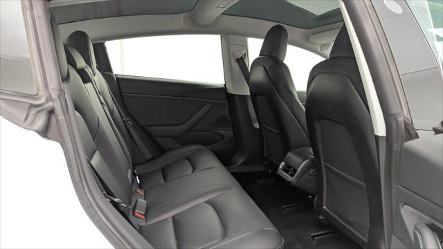 Used 2019 Tesla Model 3 Standard Range RWD image 18