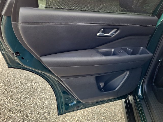 Used 2025 Nissan Pathfinder Platinum w/ Cargo Package FWD image 15