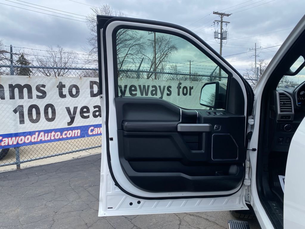 Used 2019 Ford F150 Platinum w/ Technology Package AWD/4WD image 15