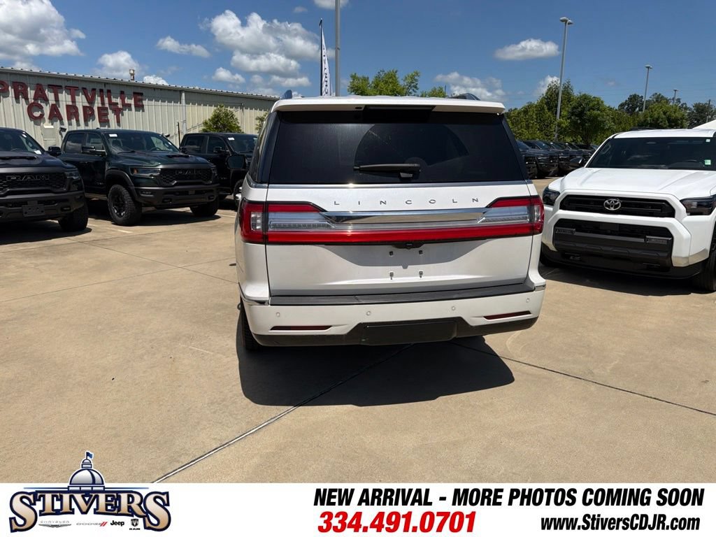 Used 2018 Lincoln Navigator L Reserve w/ Technology Package AWD/4WD image 8